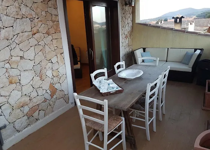 Bilocale Mansardato Con Terrazza * Villasimius